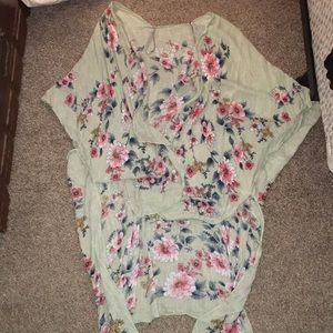 American Eagle high low kimono